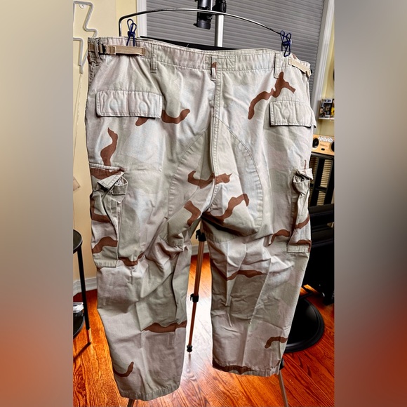 Gorgeous Desert storm military pants. - Picture 5 of 6